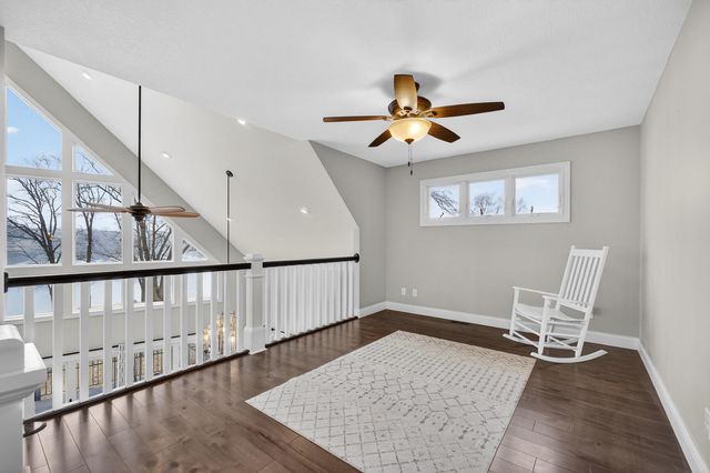 1313 Canal Shore Drive SW, Le Claire, IA 52753