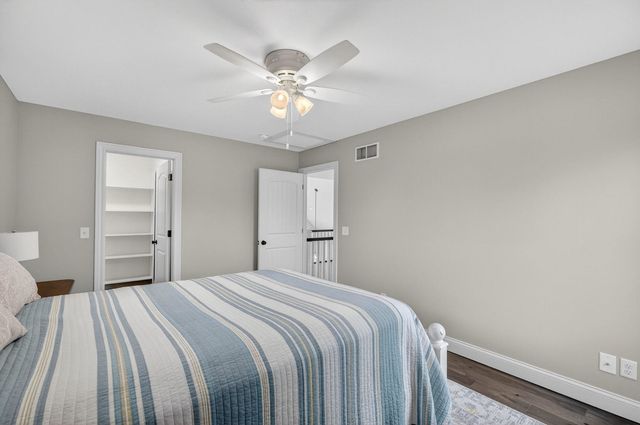 1313 Canal Shore Drive SW, Le Claire, IA 52753