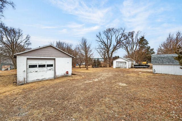 1313 Canal Shore Drive SW, Le Claire, IA 52753