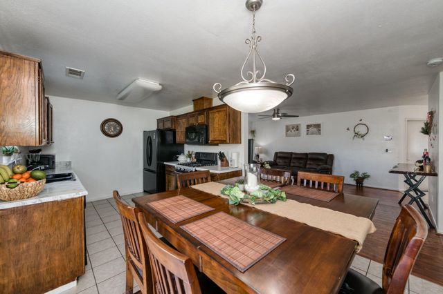 423 N Morningside Drive, Dinuba, CA 93618