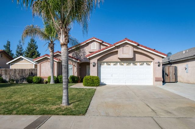 423 N Morningside Drive, Dinuba, CA 93618