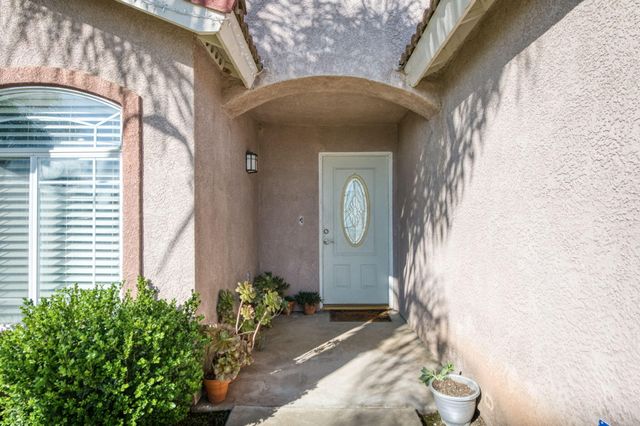423 N Morningside Drive, Dinuba, CA 93618