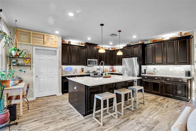 10133 Tenaya Meadows Street, Las Vegas, NV 89178