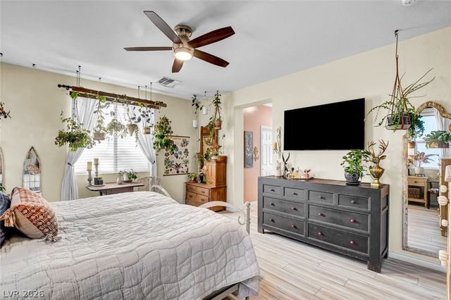 10133 Tenaya Meadows Street, Las Vegas, NV 89178