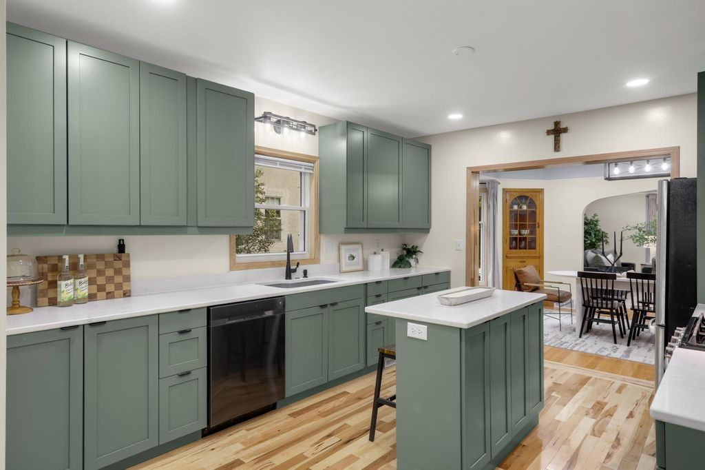 1154 Cherokee Avenue, West Saint Paul, MN 55118 — photo 4