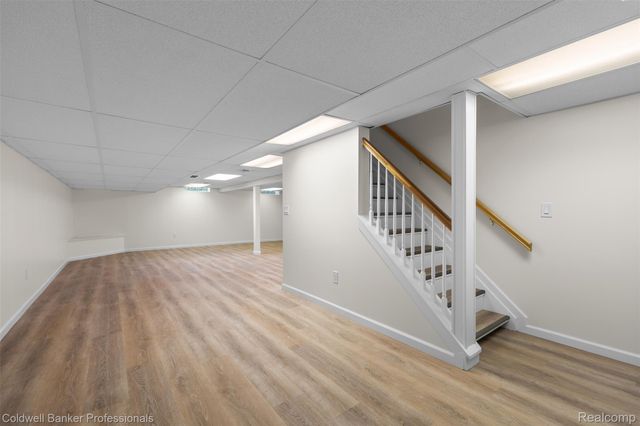 5890 Pinecroft Drive, West Bloomfield Charter Township, MI 48322