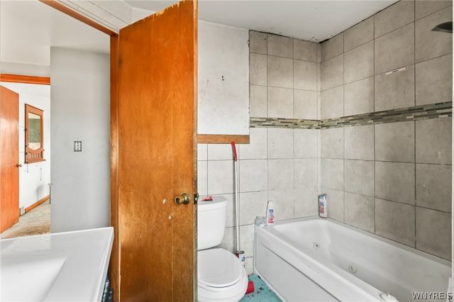 105 Patricia Drive, Tonawanda, NY 14150