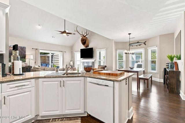 5608 Shell Road Village Drive, Wilmington, NC 28403