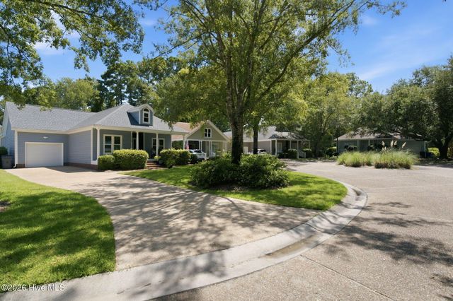 5608 Shell Road Village Drive, Wilmington, NC 28403