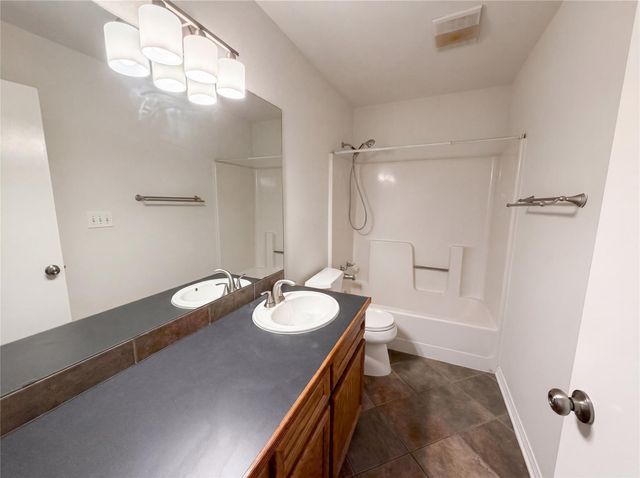 1111 N Riviera CIR, Cedar Park, TX 78613