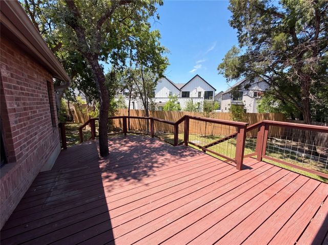 1111 N Riviera CIR, Cedar Park, TX 78613