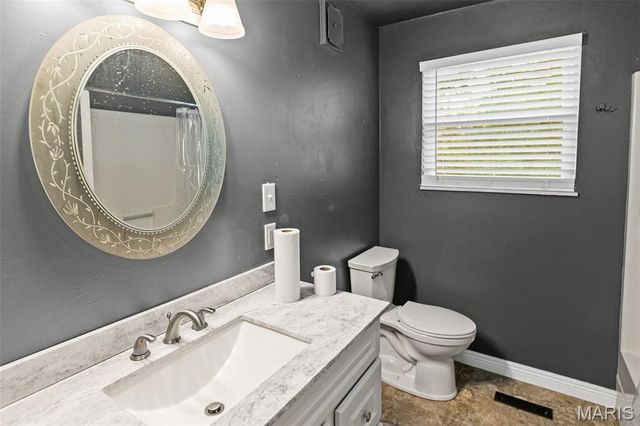 3 Hilldale Drive, Belleville, IL 62223