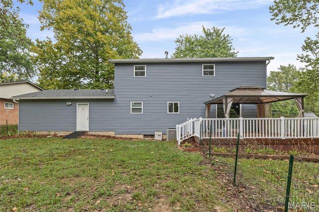 3 Hilldale Drive, Belleville, IL 62223
