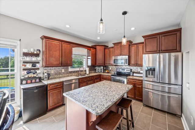 343 Mabry School Rd, Cookeville, TN 38501