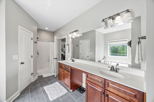 343 Mabry School Rd, Cookeville, TN 38501