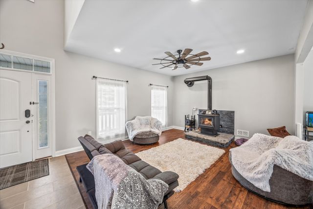 343 Mabry School Rd, Cookeville, TN 38501