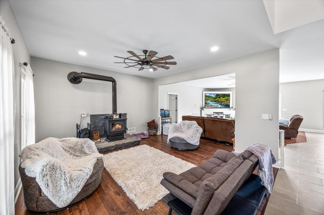 343 Mabry School Rd, Cookeville, TN 38501