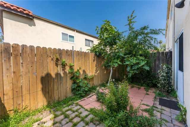 1423 1st, Duarte, CA 91010