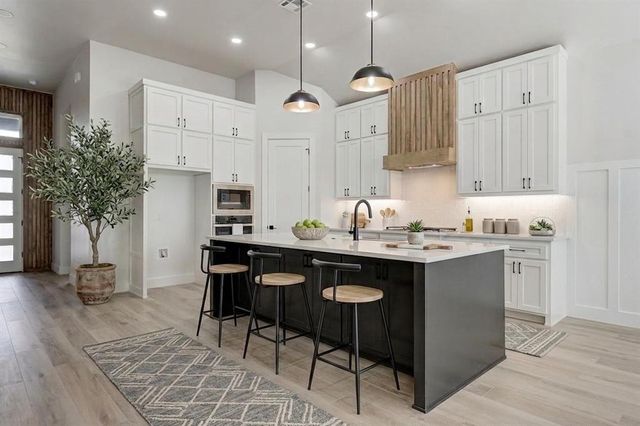 7112 NW 154th Street, Edmond, OK 73013