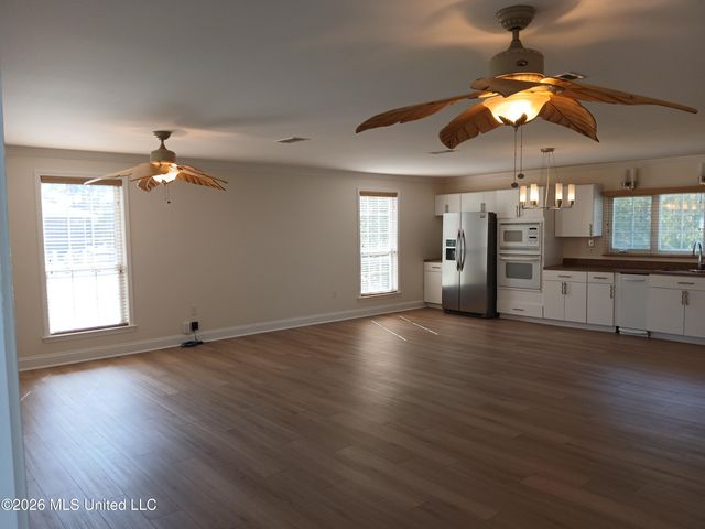 15003 Ponotoc Drive, Kiln, MS 39556
