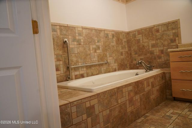 15003 Ponotoc Drive, Kiln, MS 39556