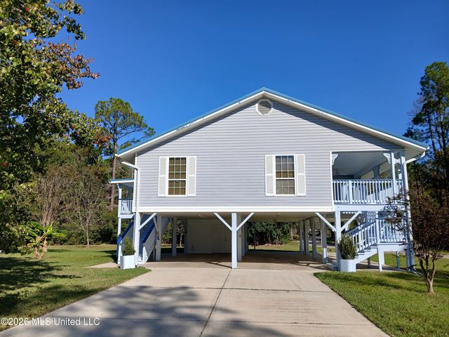 15003 Ponotoc Drive, Kiln, MS 39556