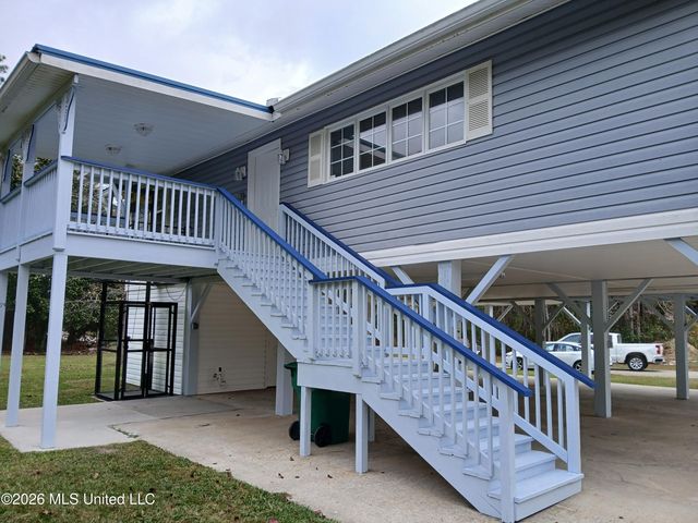 15003 Ponotoc Drive, Kiln, MS 39556