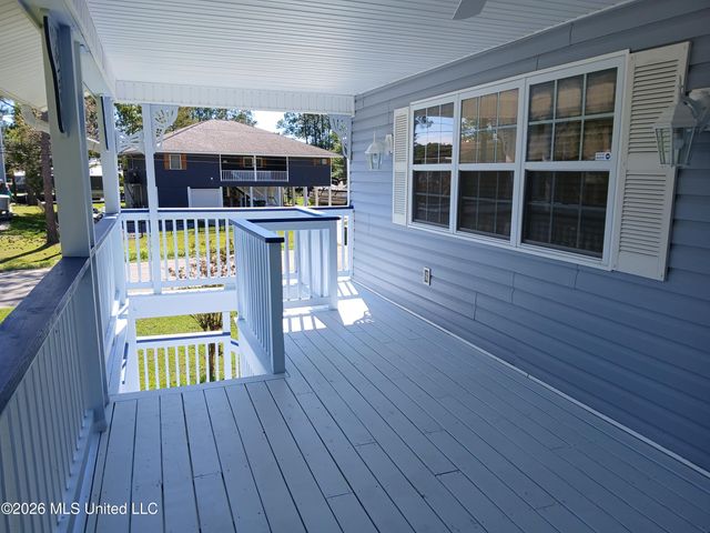 15003 Ponotoc Drive, Kiln, MS 39556