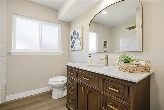 934 S Donna Beth, West Covina, CA 91791