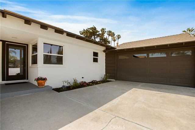 934 S Donna Beth, West Covina, CA 91791