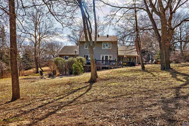 5934 SW 47th ST, Topeka, KS 66610