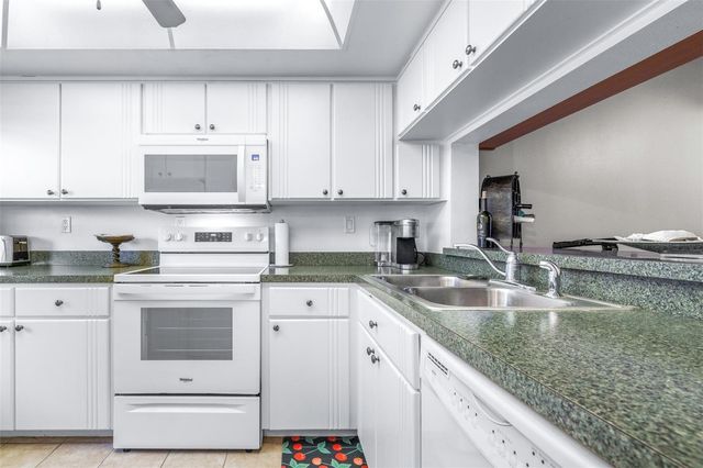 90 S HIGHLAND AVENUE 110, Tarpon Springs, FL 34689