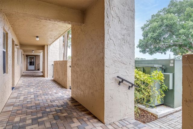 90 S HIGHLAND AVENUE 110, Tarpon Springs, FL 34689