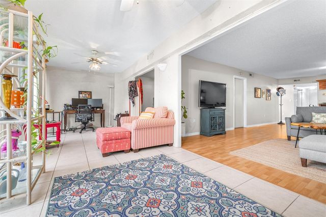 90 S HIGHLAND AVENUE 110, Tarpon Springs, FL 34689