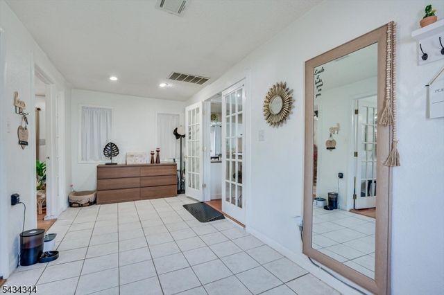 15 Markham Rd, Edison Twp., NJ 08817