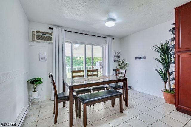 15 Markham Rd, Edison Twp., NJ 08817