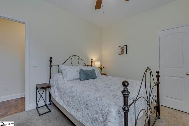 18 Forest Ridge Way, Greenville, SC 29617