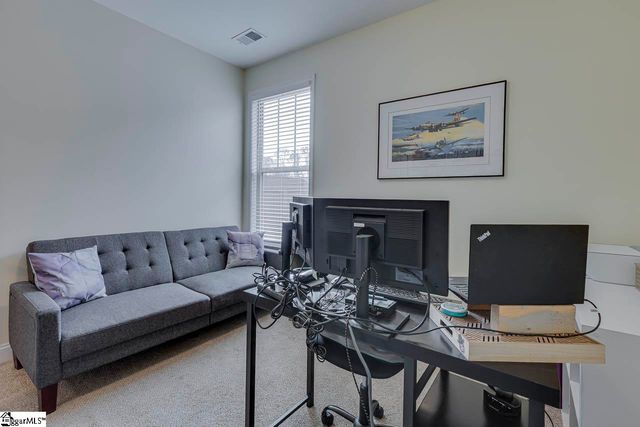 18 Forest Ridge Way, Greenville, SC 29617