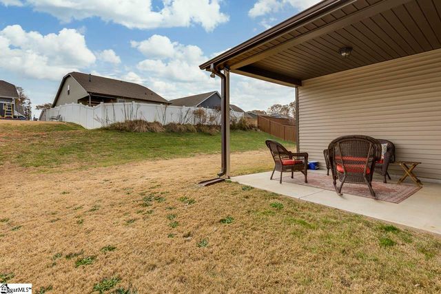 18 Forest Ridge Way, Greenville, SC 29617