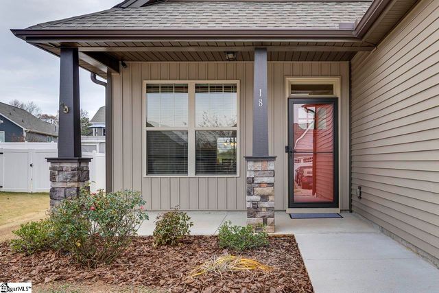 18 Forest Ridge Way, Greenville, SC 29617