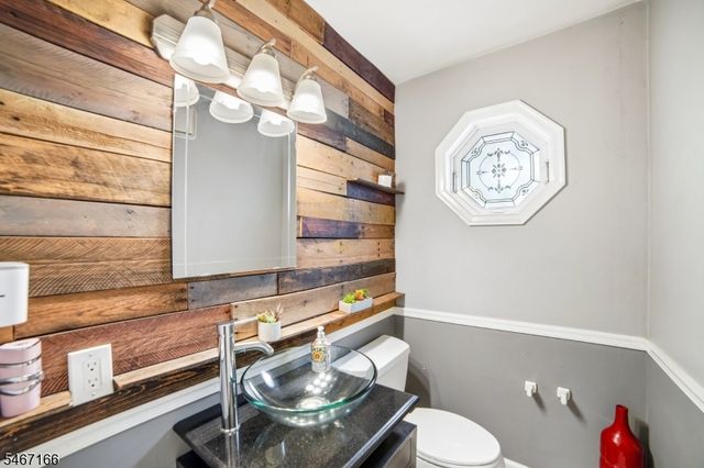 188 N Livingston Ave, Livingston Twp., NJ 07039