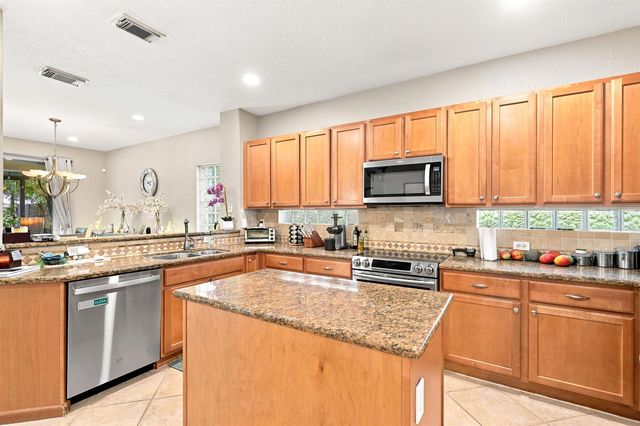 9035 Silver Glen Way, Lake Worth, FL 33467