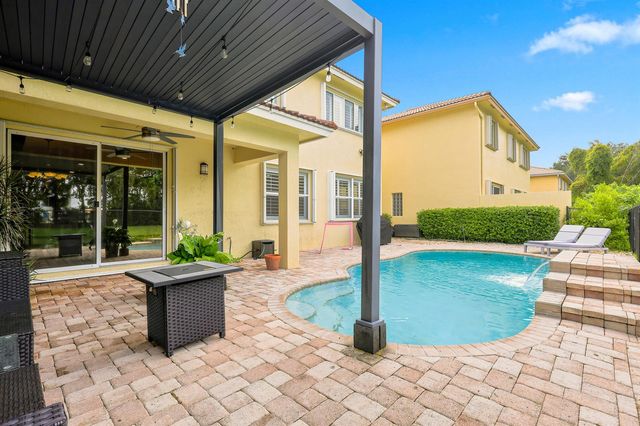 9035 Silver Glen Way, Lake Worth, FL 33467