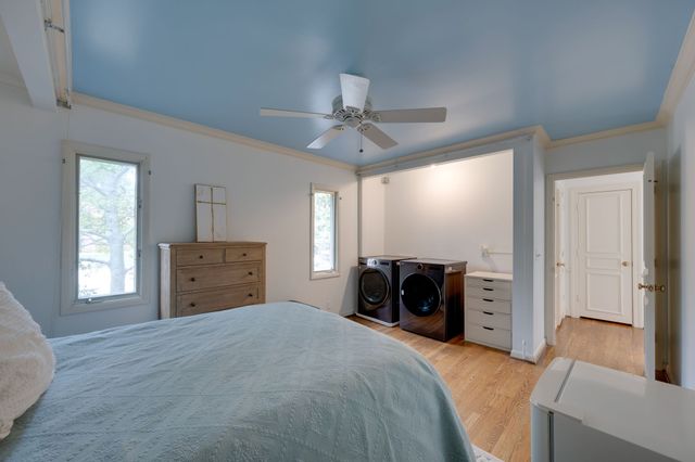 690 Timber Ln, Nashville, TN 37215