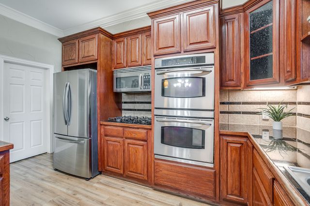 2234 Ivanhoe Circle, Grand Prairie, TX 75050