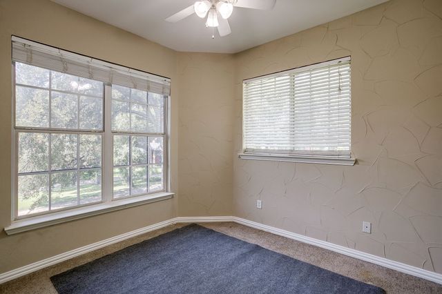 2234 Ivanhoe Circle, Grand Prairie, TX 75050