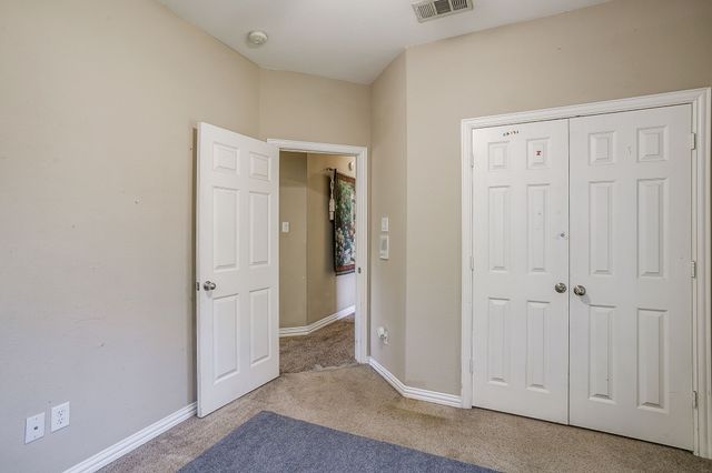 2234 Ivanhoe Circle, Grand Prairie, TX 75050