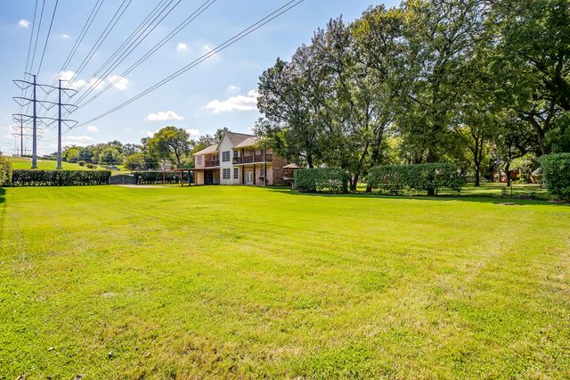 2234 Ivanhoe Circle, Grand Prairie, TX 75050