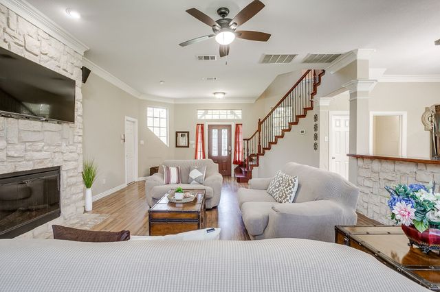 2234 Ivanhoe Circle, Grand Prairie, TX 75050