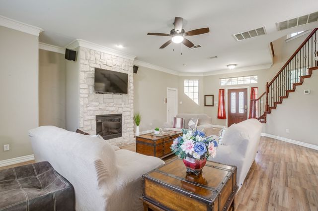 2234 Ivanhoe Circle, Grand Prairie, TX 75050